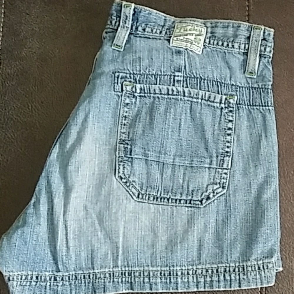 Lucky Shorts sz 8